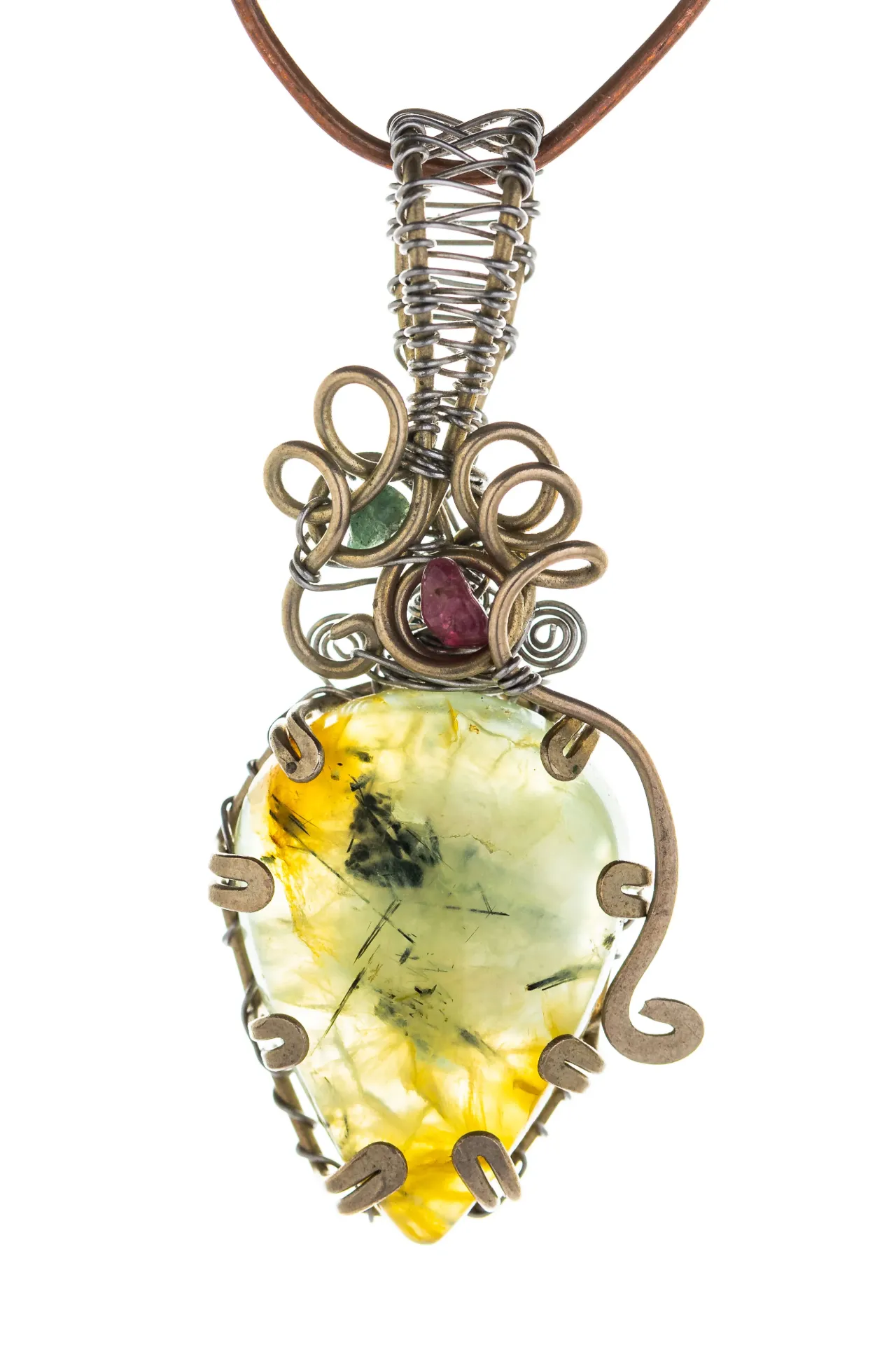 [DI-AC-PR-004] Vital Dew — Prehnite, green quartz, and ruby charm