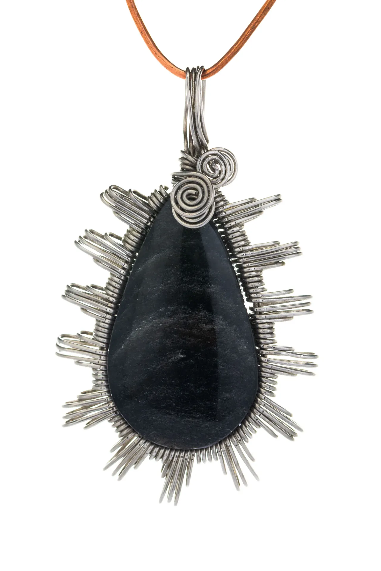Eclipse Plateado — Dije de obsidiana plateada y acero inoxidable
